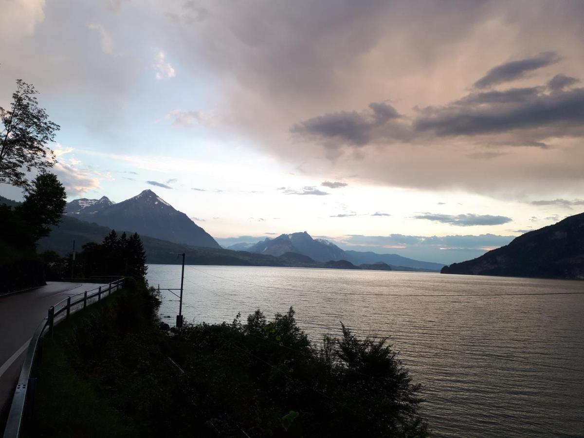 Berner Oberland Am Thunersee Därligen 외부 사진