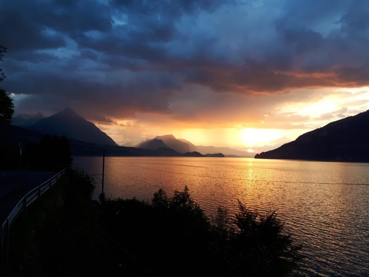 Berner Oberland Am Thunersee Därligen 외부 사진